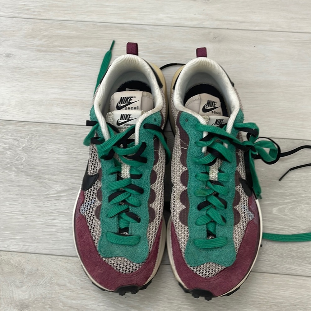 {Nike x Sacai} Vapor Waffle SP Villain Red